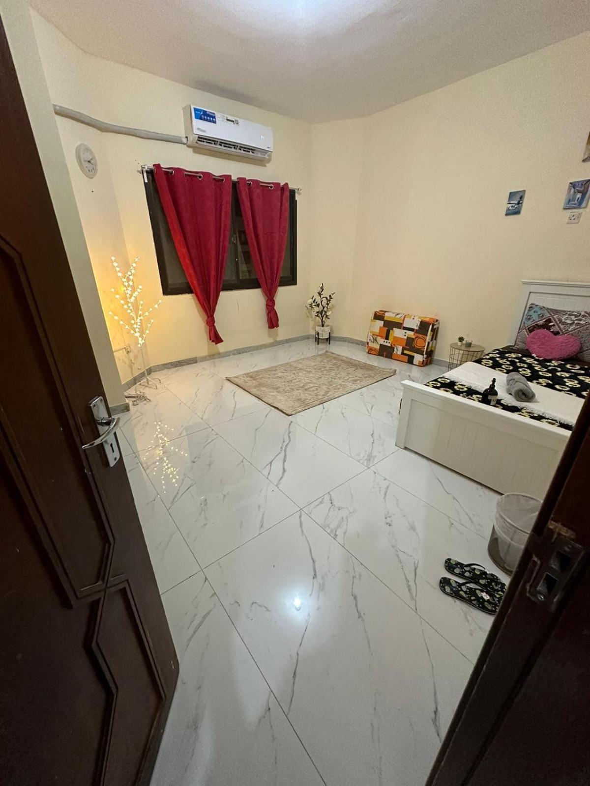 Cozy Corner 2024 Apartman Abu Dzabi Kültér fotó