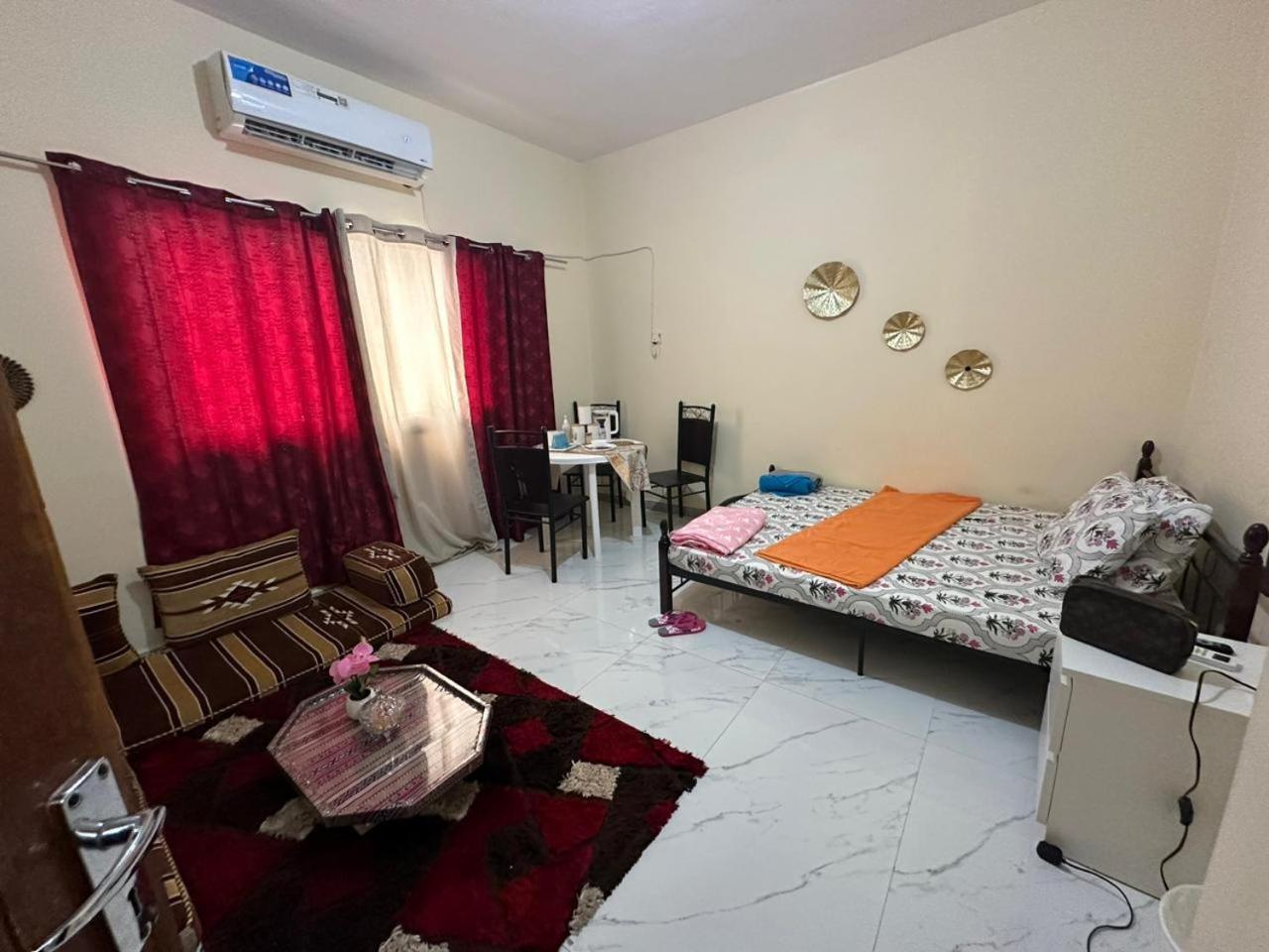 Cozy Corner 2024 Apartman Abu Dzabi Kültér fotó